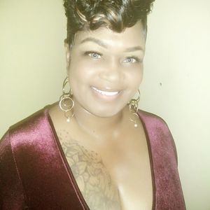 Meet your Posher, Pam